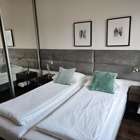 Arkadia By Visitwarsaw דירה