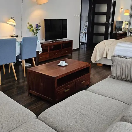 Arkadia By Visitwarsaw דירה